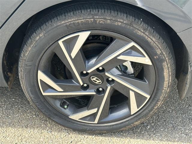 used 2024 Hyundai Elantra car, priced at $21,956