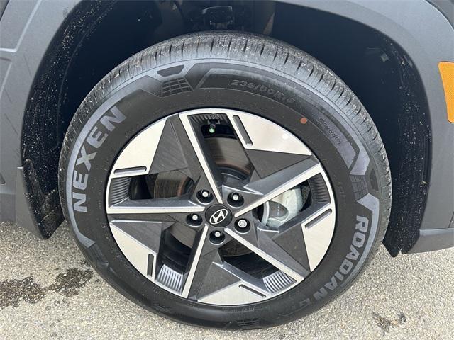 new 2025 Hyundai Tucson car, priced at $29,640