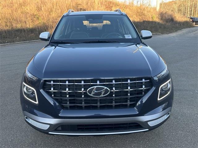 new 2025 Hyundai Venue car, priced at $24,007