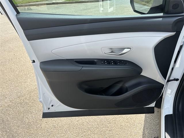 new 2025 Hyundai Tucson car, priced at $29,634