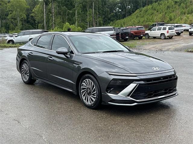 new 2024 Hyundai Sonata Hybrid car, priced at $33,429