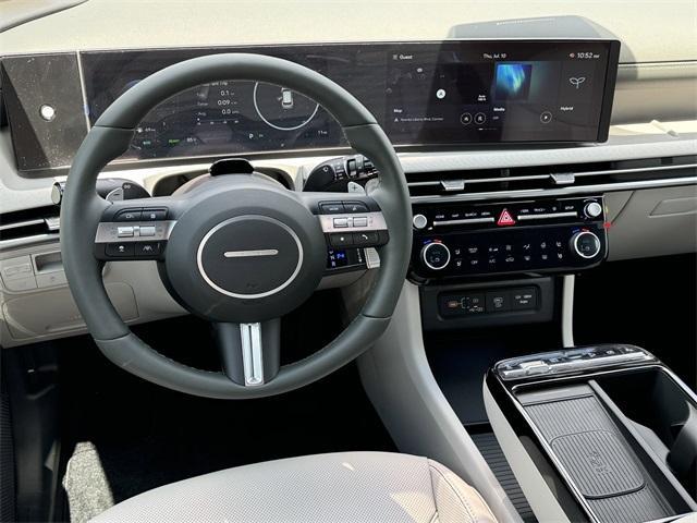new 2025 Hyundai TUCSON Hybrid car, priced at $39,947