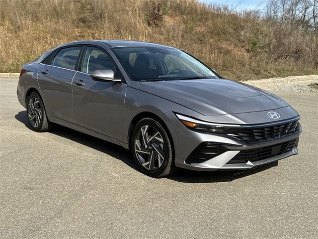 new 2025 Hyundai Elantra car, priced at $25,643