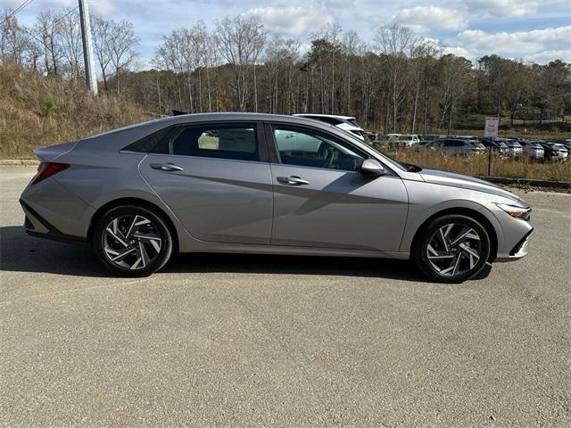 new 2025 Hyundai Elantra car, priced at $25,643