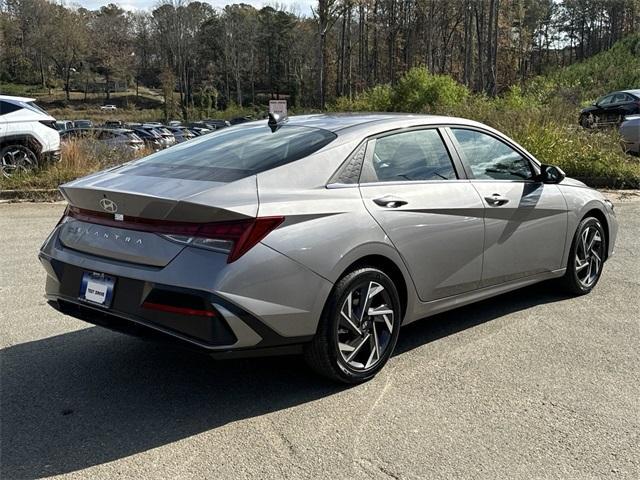 new 2025 Hyundai Elantra car, priced at $25,643