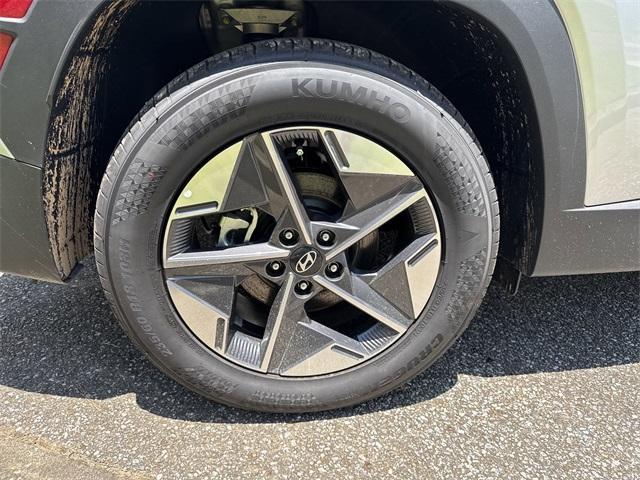 new 2025 Hyundai Tucson car, priced at $29,017
