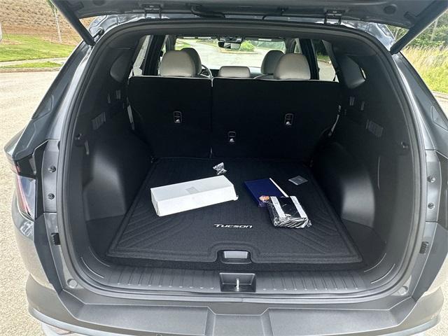 new 2025 Hyundai Tucson car, priced at $41,475