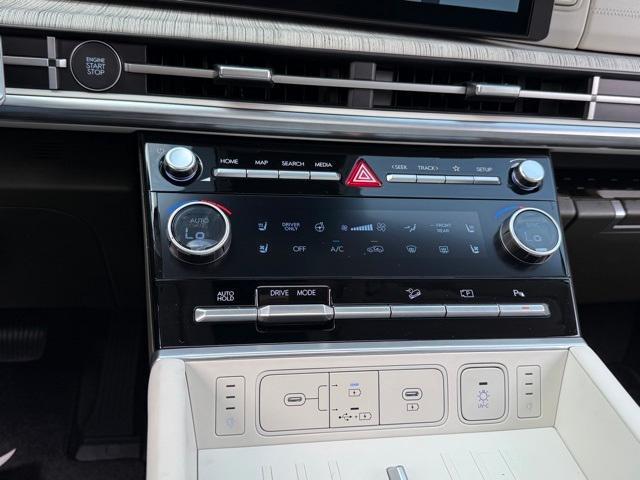 new 2025 Hyundai SANTA FE HEV car, priced at $44,929