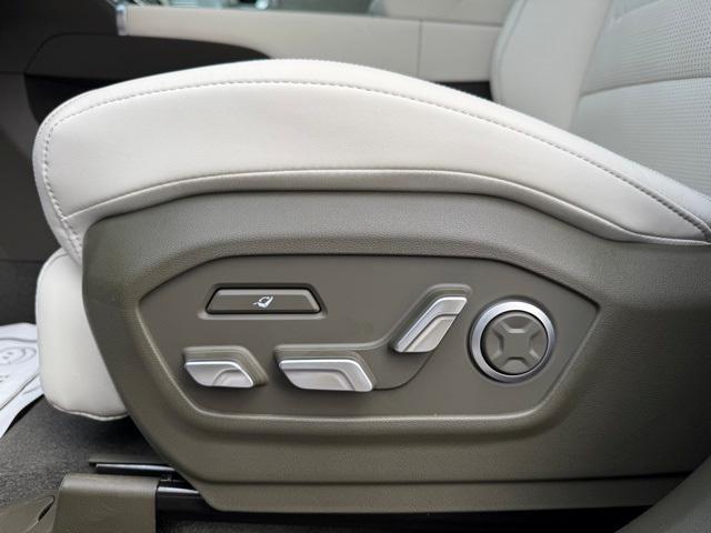 new 2025 Hyundai SANTA FE HEV car, priced at $44,929