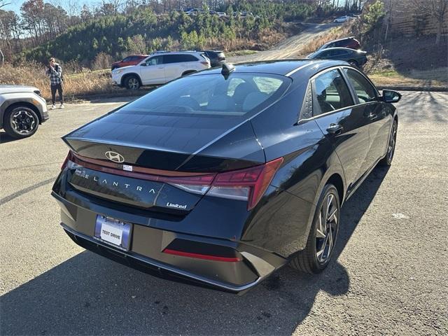 new 2025 Hyundai Elantra car, priced at $27,621