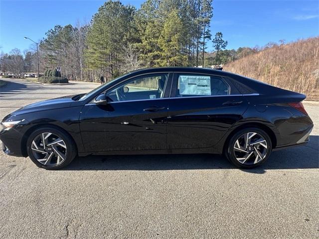 new 2025 Hyundai Elantra car, priced at $27,621