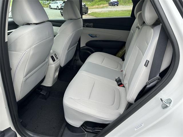 new 2025 Hyundai TUCSON Hybrid car, priced at $30,830