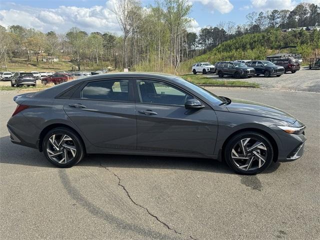 new 2025 Hyundai ELANTRA HEV car, priced at $28,623