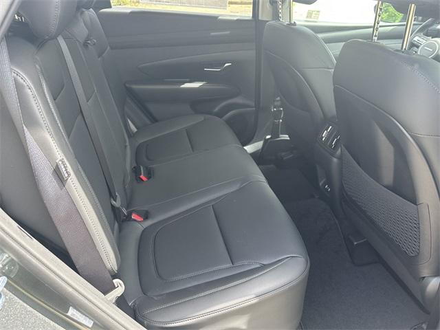 new 2025 Hyundai TUCSON Hybrid car, priced at $36,877