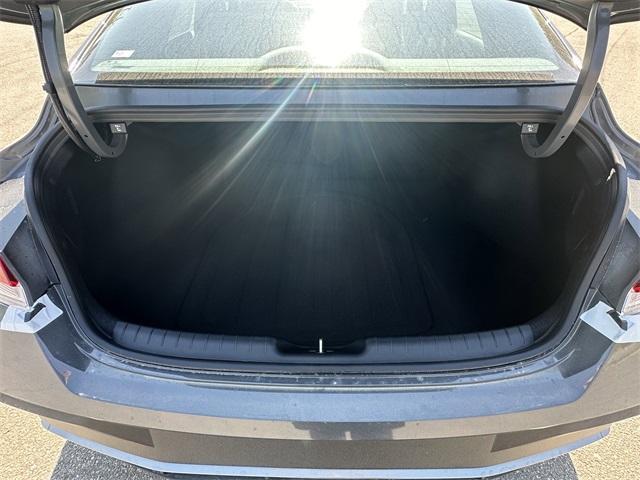 new 2025 Hyundai Elantra car, priced at $21,759