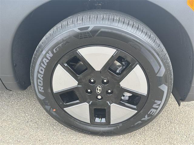 new 2025 Hyundai SANTA FE HEV car, priced at $38,354