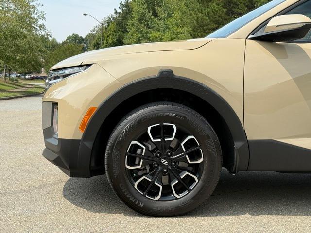used 2023 Hyundai SANTA CRUZ car, priced at $27,136