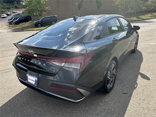 new 2025 Hyundai Elantra car, priced at $21,741