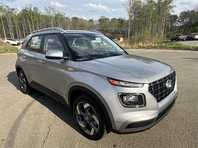 new 2025 Hyundai Venue car, priced at $20,984