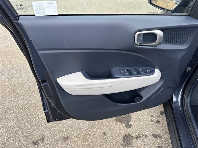new 2025 Hyundai Venue car, priced at $25,425