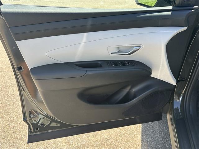 new 2025 Hyundai Tucson car, priced at $30,770