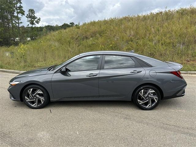 new 2025 Hyundai Elantra car, priced at $22,171