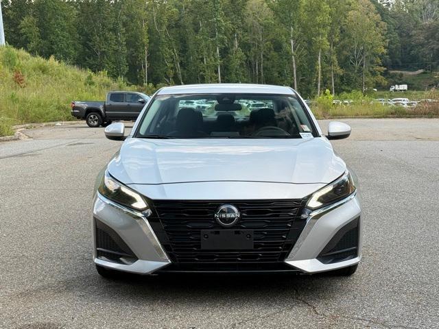 used 2023 Nissan Altima car, priced at $18,900