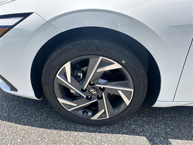 new 2025 Hyundai Elantra car, priced at $23,159