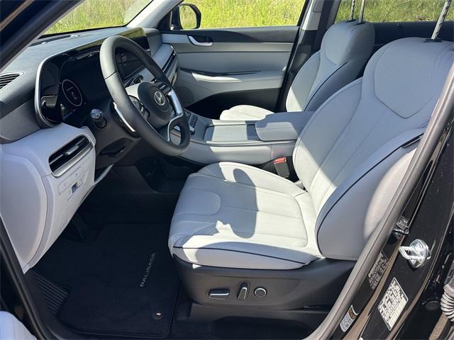 new 2025 Hyundai Palisade car, priced at $43,860
