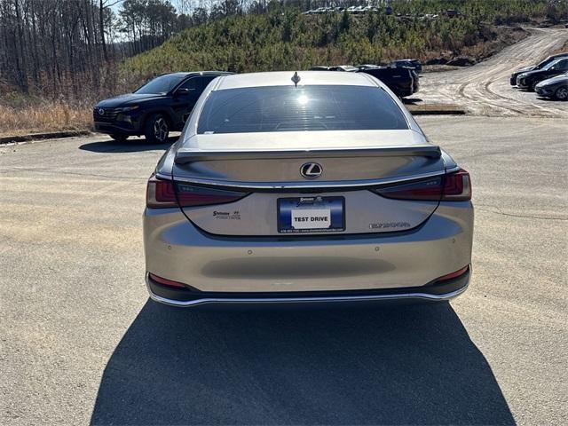 used 2020 Lexus ES 300h car, priced at $32,702