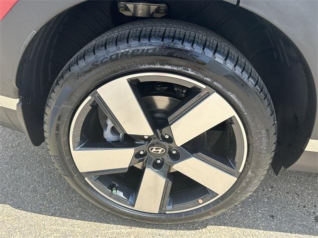 new 2025 Hyundai Santa Fe car, priced at $39,750
