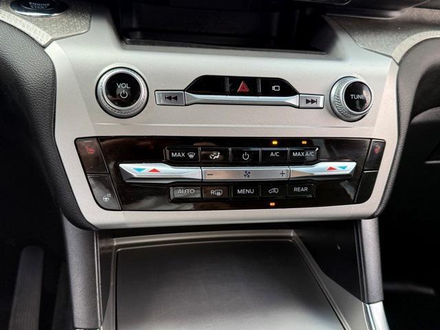 used 2022 Ford Explorer car, priced at $30,900