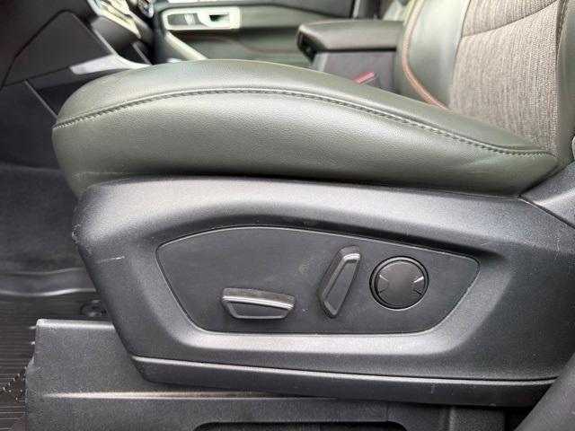 used 2022 Ford Explorer car, priced at $30,900