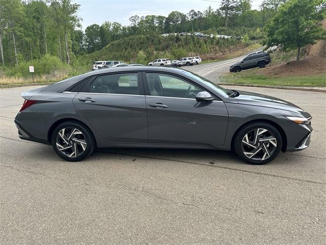 new 2025 Hyundai Elantra car, priced at $26,230