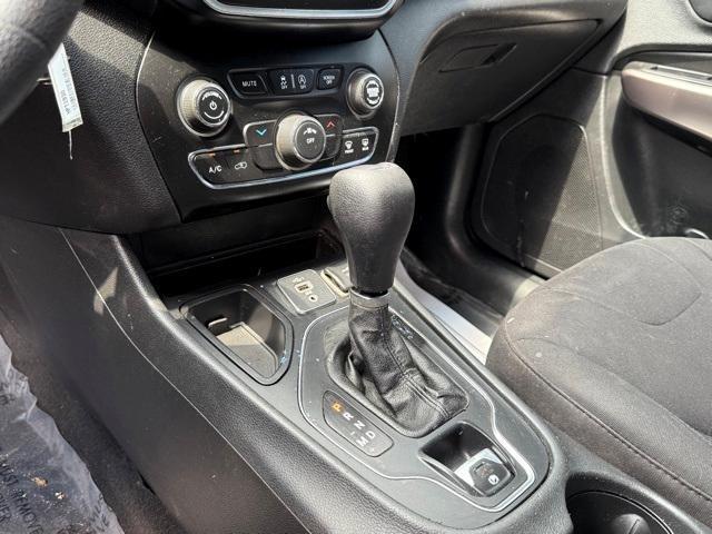 used 2019 Jeep Cherokee car, priced at $12,900