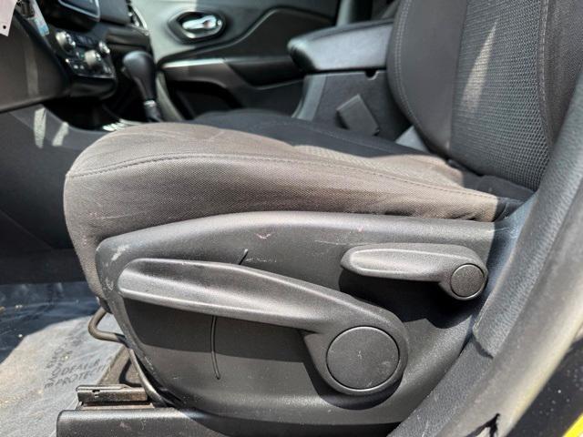 used 2019 Jeep Cherokee car, priced at $12,900