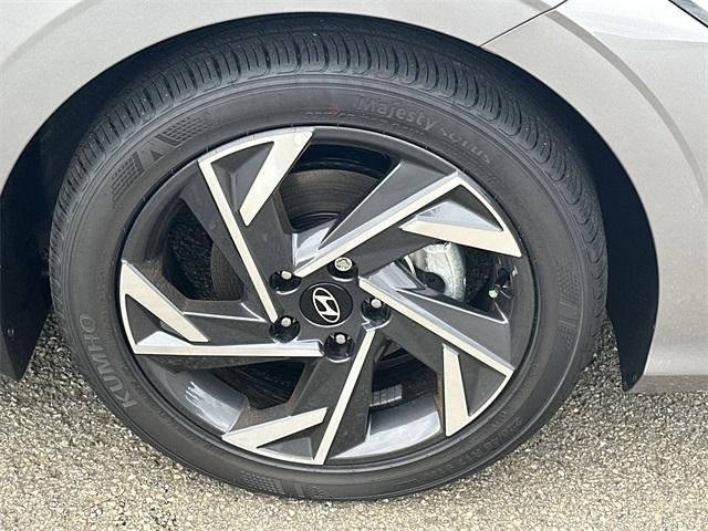 new 2025 Hyundai Elantra car, priced at $23,385