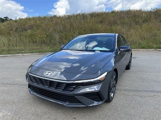 new 2025 Hyundai Elantra car, priced at $21,216