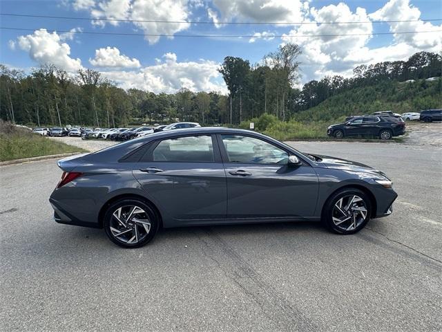 new 2025 Hyundai Elantra car, priced at $21,216