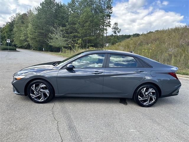 new 2025 Hyundai Elantra car, priced at $21,216