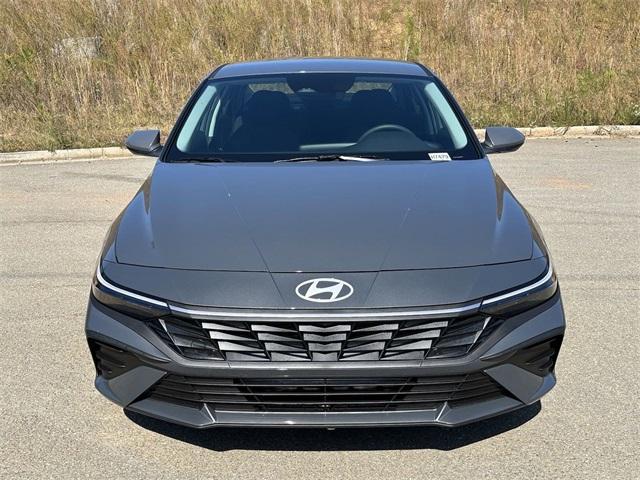 new 2025 Hyundai Elantra car, priced at $22,136