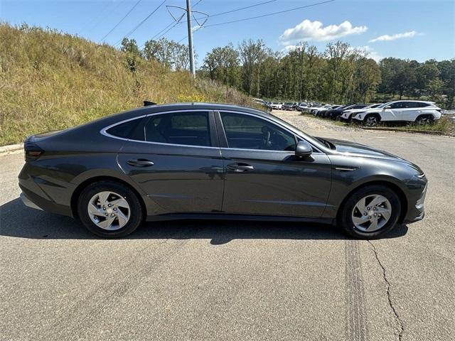 new 2025 Hyundai Sonata car, priced at $25,258