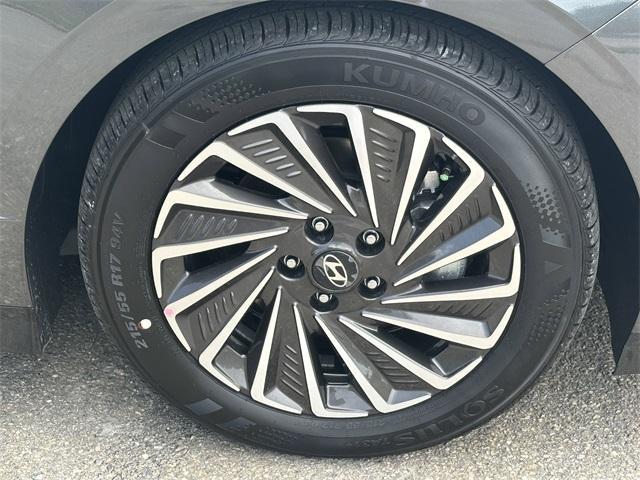 new 2025 Hyundai Sonata Hybrid car, priced at $37,756