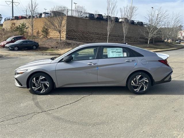 new 2025 Hyundai Elantra car, priced at $24,196