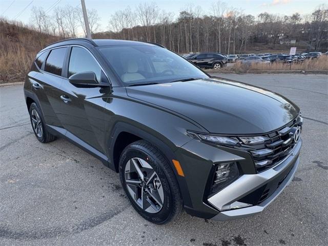 new 2025 Hyundai Tucson car, priced at $32,017