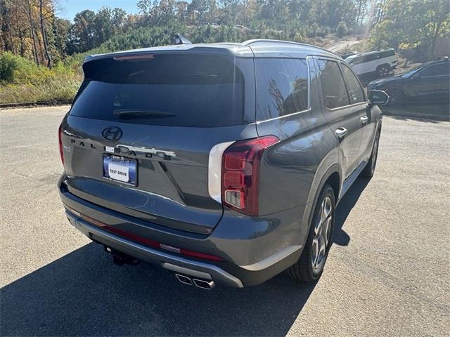 new 2025 Hyundai Palisade car, priced at $43,646