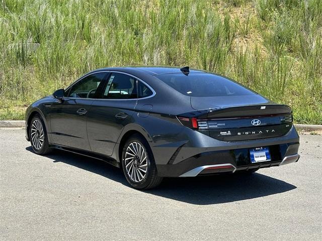 new 2024 Hyundai Sonata Hybrid car, priced at $32,936