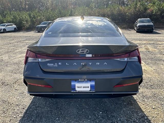 new 2025 Hyundai Elantra car, priced at $25,316