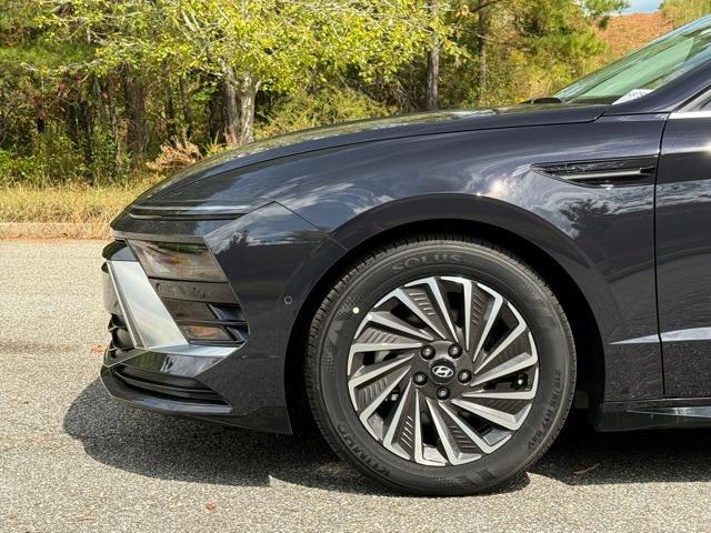 new 2025 Hyundai Sonata Hybrid car, priced at $35,265