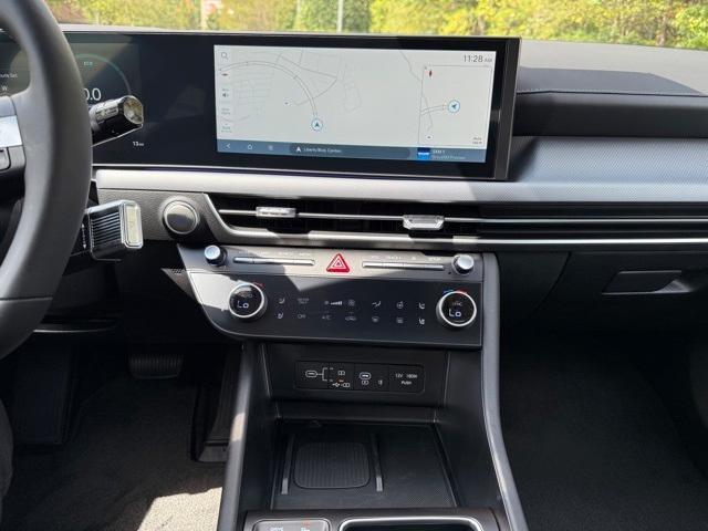 new 2025 Hyundai Sonata Hybrid car, priced at $35,265